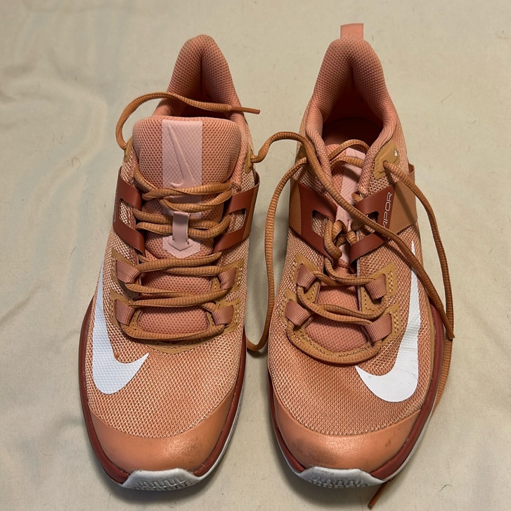 Women’s Nike Vapor Tennis Shoes